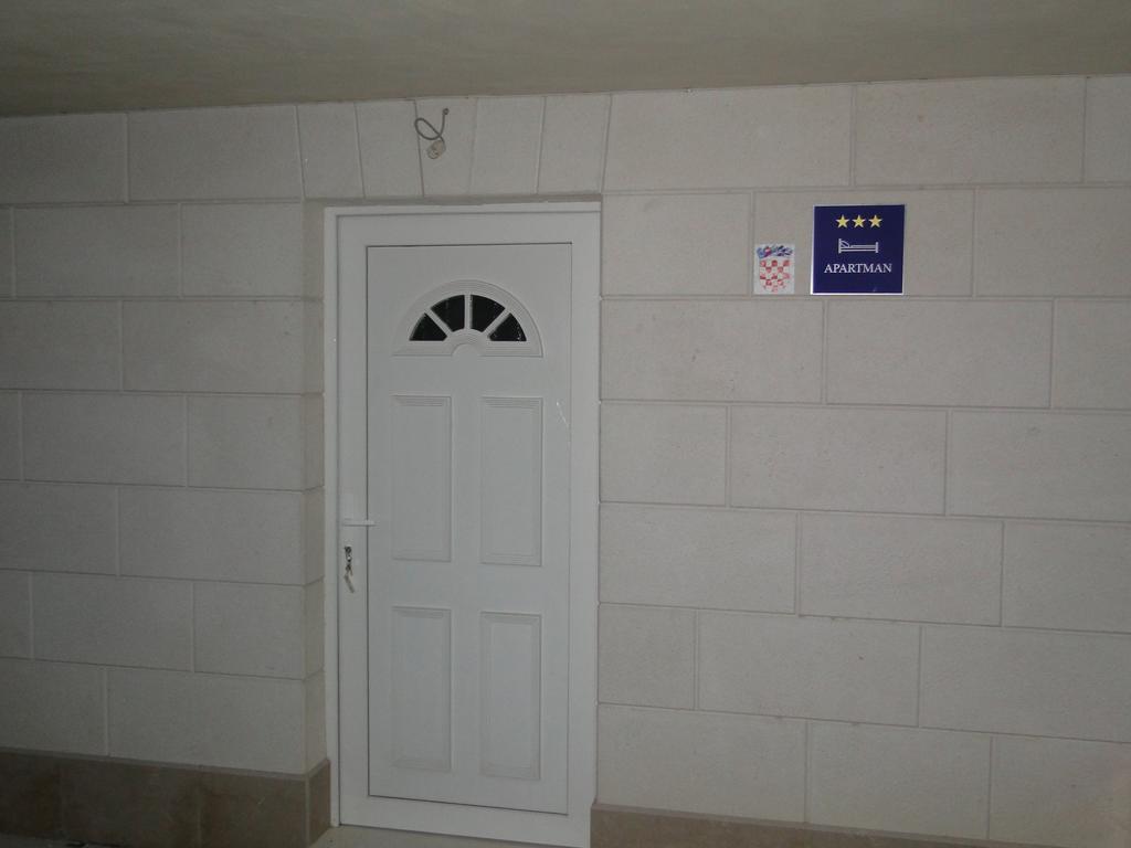 Apartments Pavlinovic Kaštela 외부 사진
